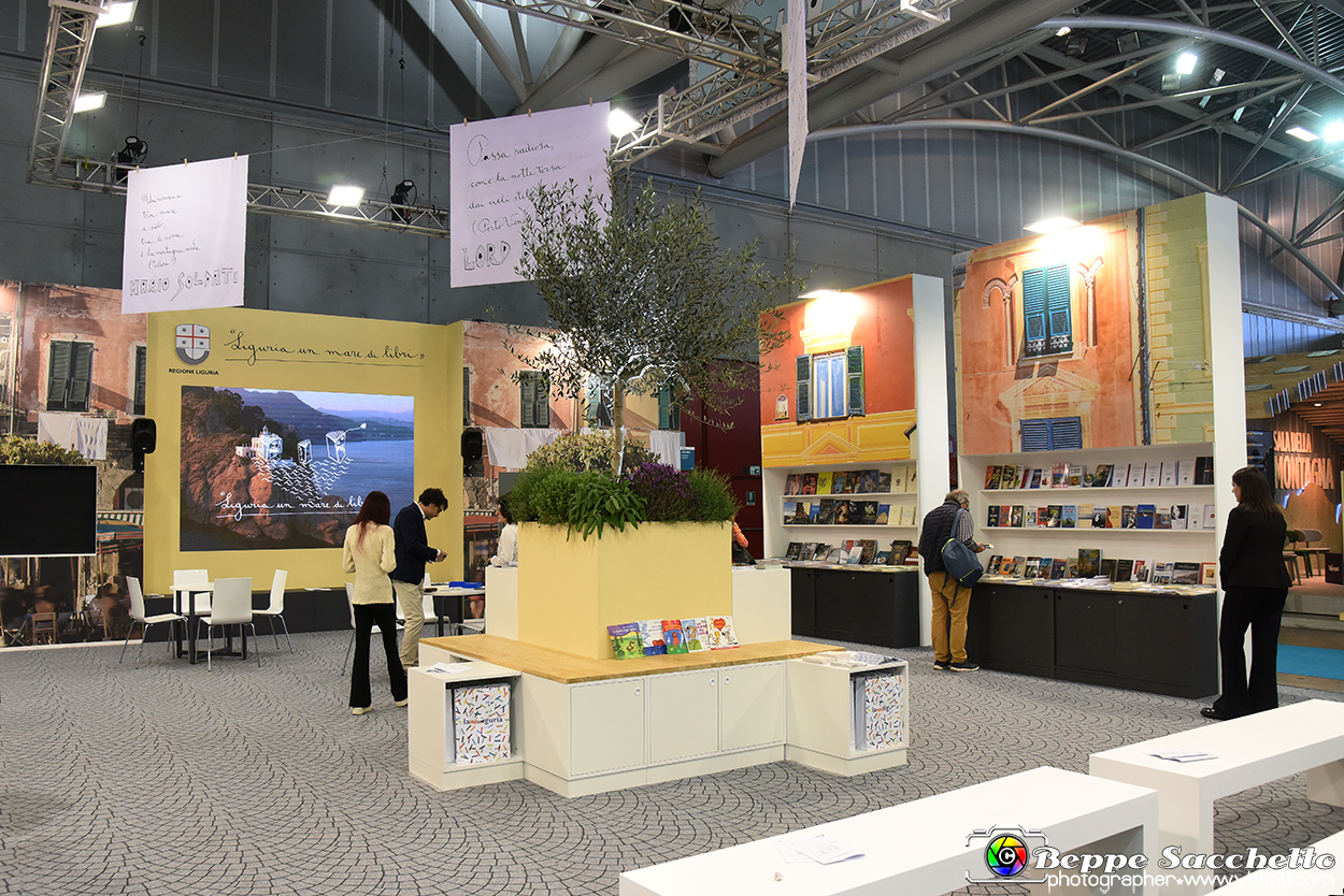 VBS_5064 - Salone del Libro di Torino 2024 - XXXVI edizione - Vita Immaginaria.jpg